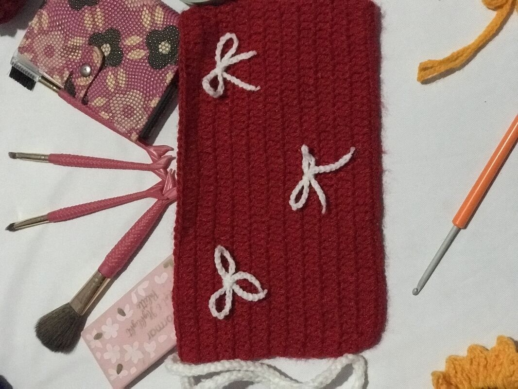 Make Up Pouch