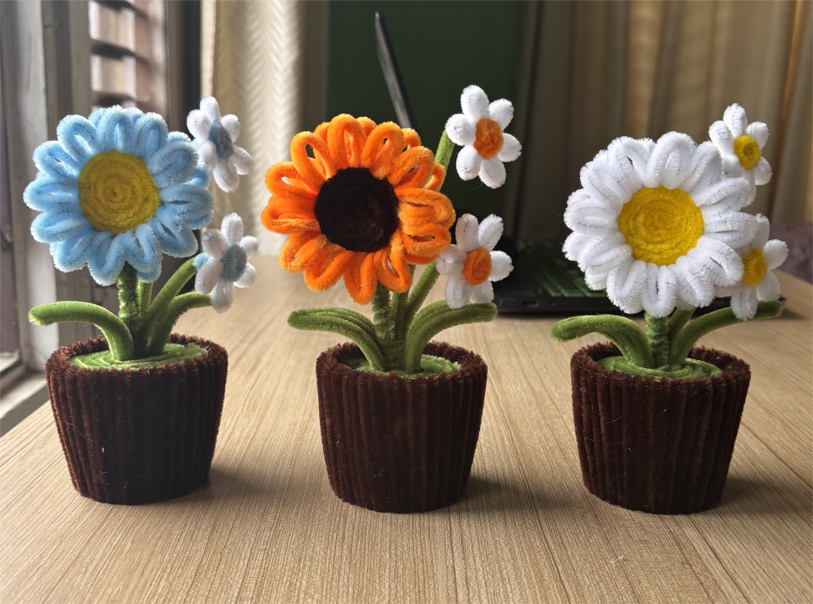 Sunflower Pot
